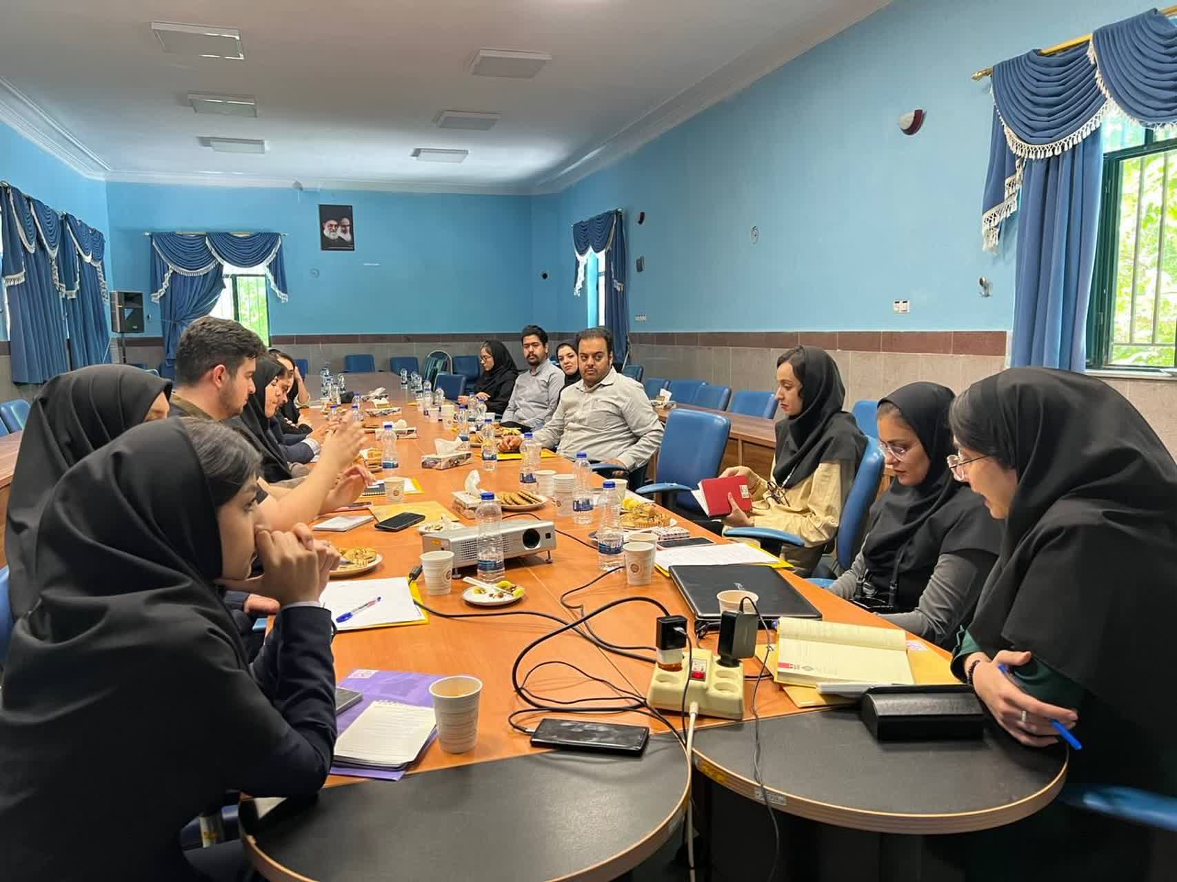 جلسه سرپرستان و دبیران کمیته های تحقیقات و فناوری دانشجویی کلان منطقه 9 برگزار شد.