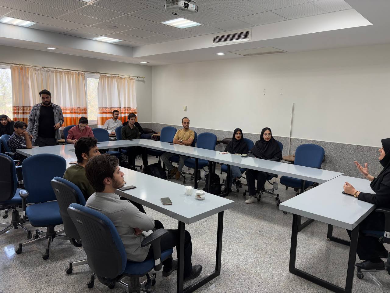 کارگاه "آموزش ژورنال کلاب" برگزار شد.