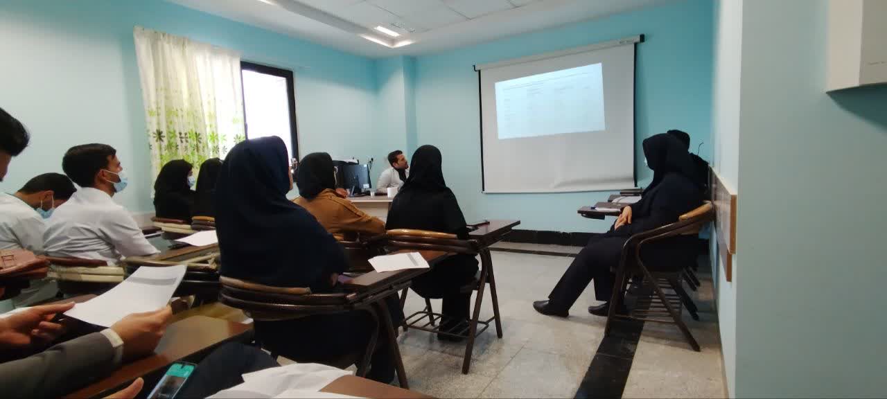 ژورنال کلاب مقایسه دفیبریلاسیون با انرژی افزايشی در مقابل انرژی ثابت در ایست قلبی خارج بیمارستانی با فیبریلاسیون بطنی برگزار شد.